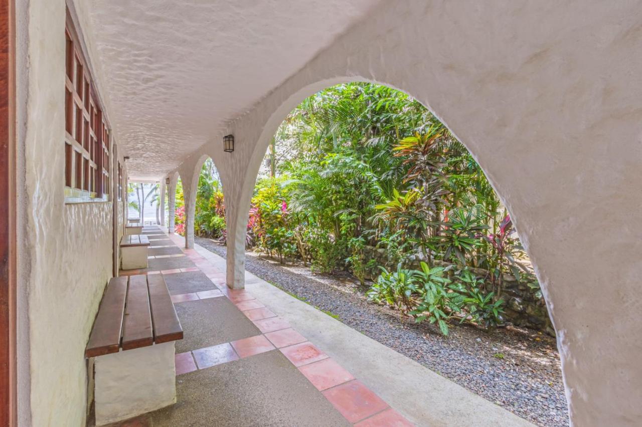 Ola Bonita Beachfront Apart Hotel Playa Hermosa  Exterior photo